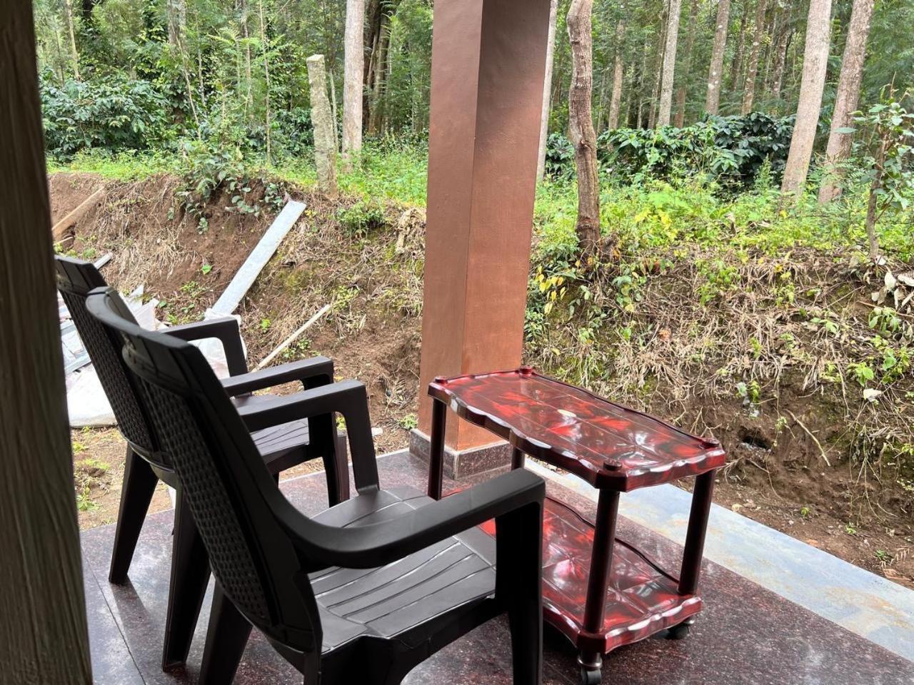 Silver Shadow Homestay Chikmagalūr Exterior foto